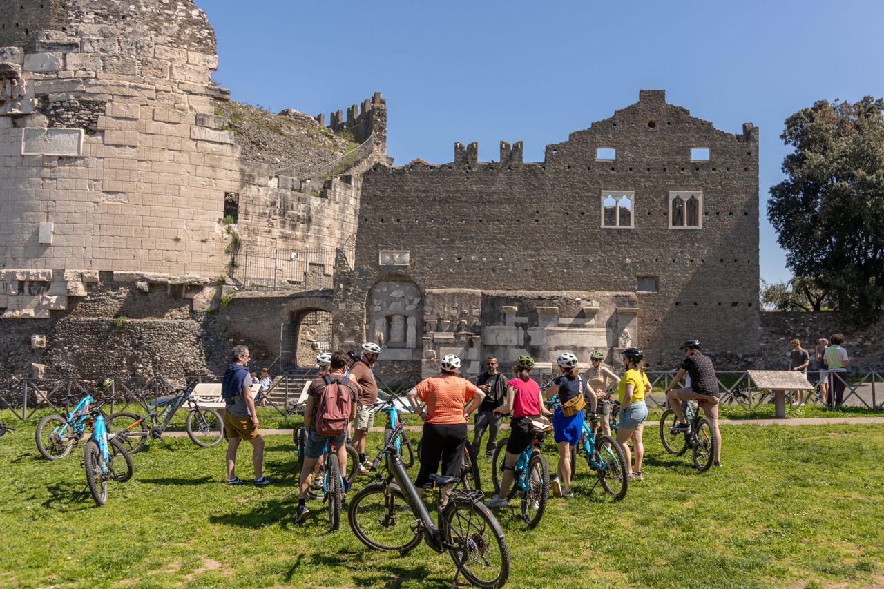 Appian Way & Aqueducts: e-bike with catacombs and food — 2