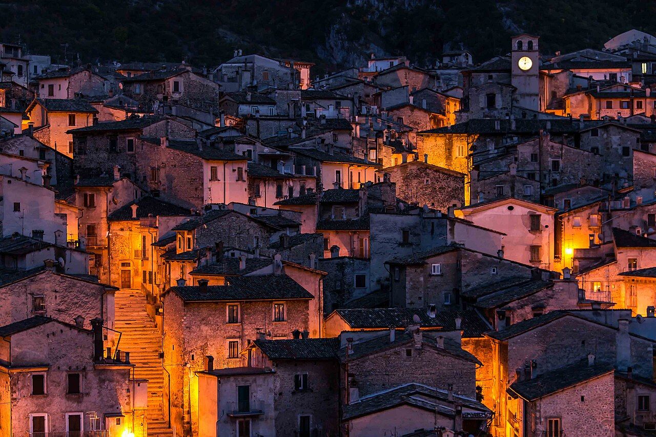 Abruzzo: national park and stone villages — 6