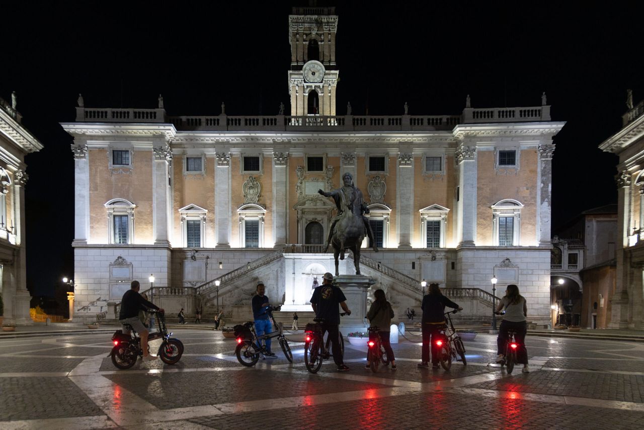 Rome by Night: evening tour with wine & food tasting — 3